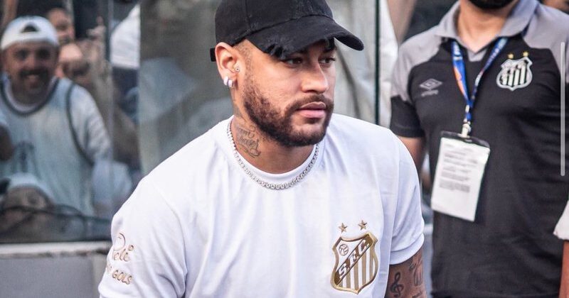 De volta ao Santos, Neymar procura mansão em condomínio de luxo onde Pelé morou com valores astronômicos