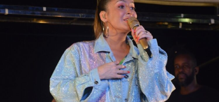 Claudia Leitte é mais uma grande atração confirmada na Micareta de Feira 2025